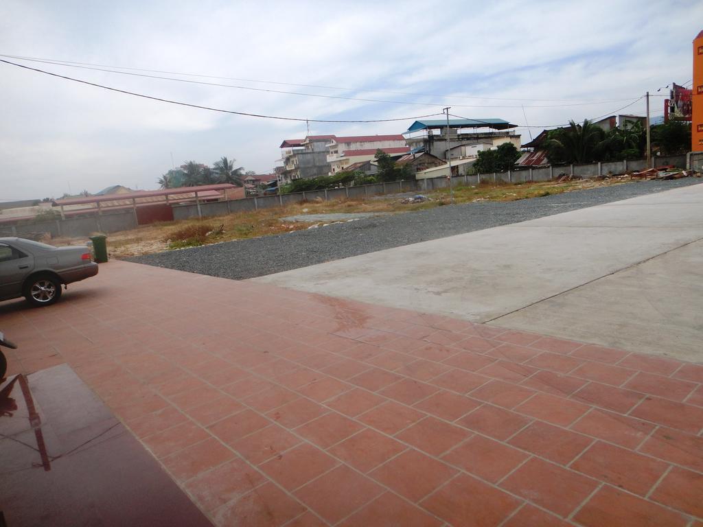 Ly Mengly Guesthouse Kampot Exterior photo