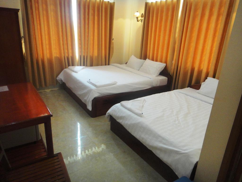 Ly Mengly Guesthouse Kampot Exterior photo